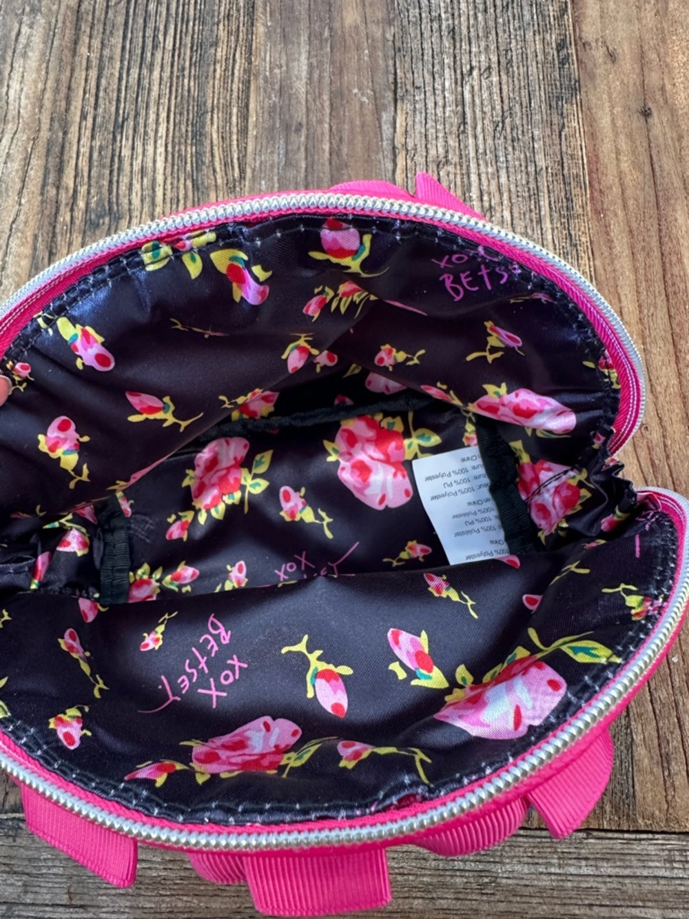 Betsey Johnson White Floral Cosmetic Pouch with Red Trim - Picture 5 of 6